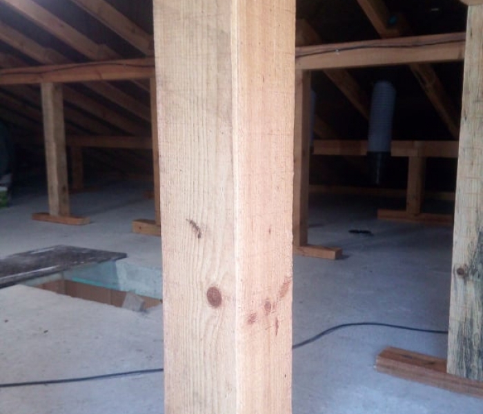 Aithon PV33 е пожарозащитна термонабъбваща система за масивно дърво